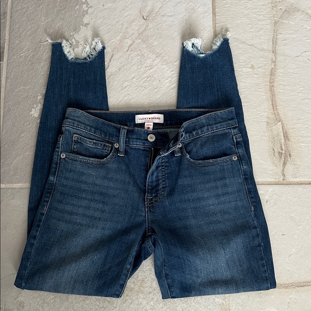 Lucky Brand/ size 4/ mid rise skinny, raw ankle hem